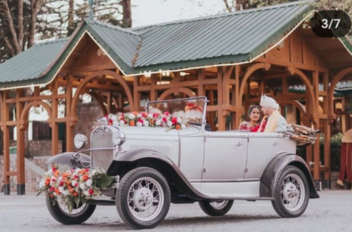 Ford A Model 1930 Tinted Silver